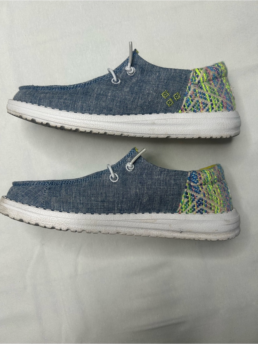 Hey Dude Wendy Chambray Denim Woven Heel Slip-On Shoes Sz 6